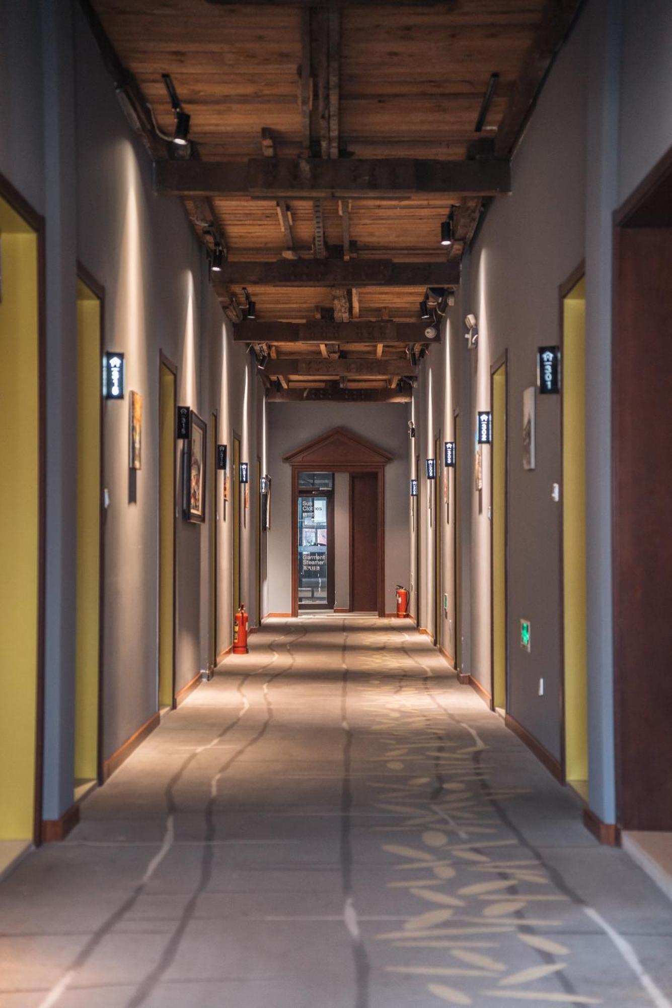 Qingdao Kaiyue Hotel Zhongshan Road St Michael'S Cathedral And Zhanqiao Pier Exterior photo
